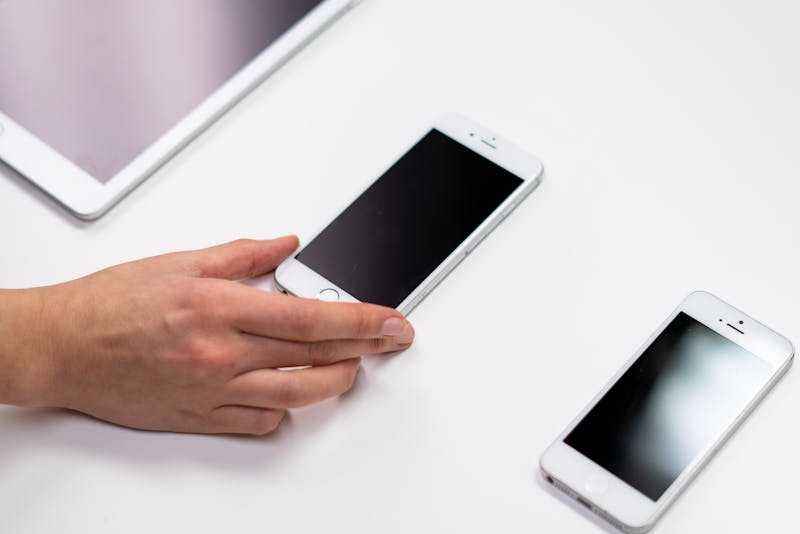 how-to-claim-free-iphone-se