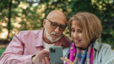free-iphone-for-seniors