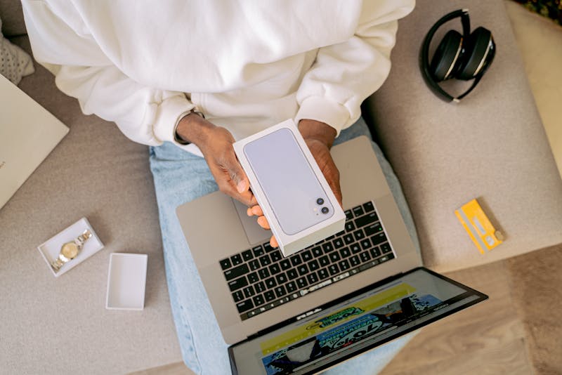 how-to-get-a-free-iphone-13-government-phone