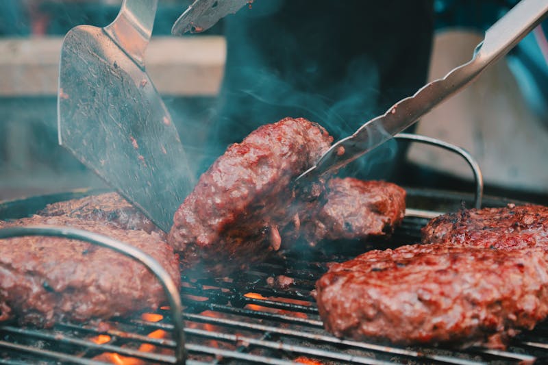 key-factors-affecting-how-long-to-cook-burgers-on-grill