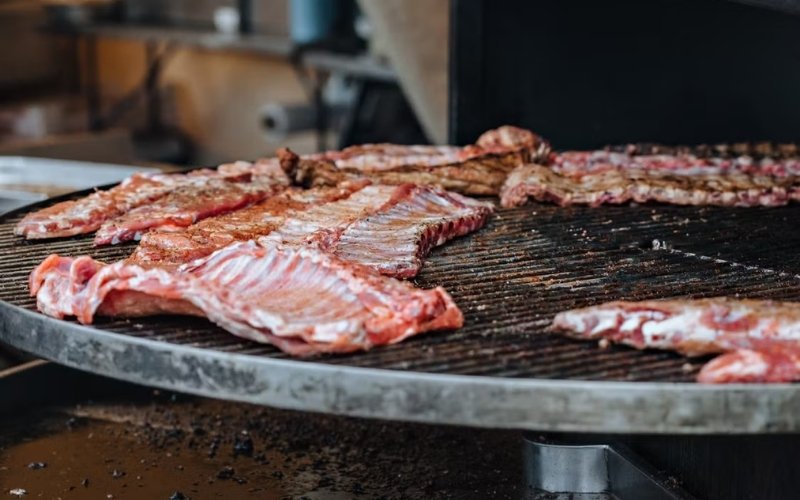 how long does it take to cook ribs on the grill depends on rib type like baby back or beef ribs and cooking method