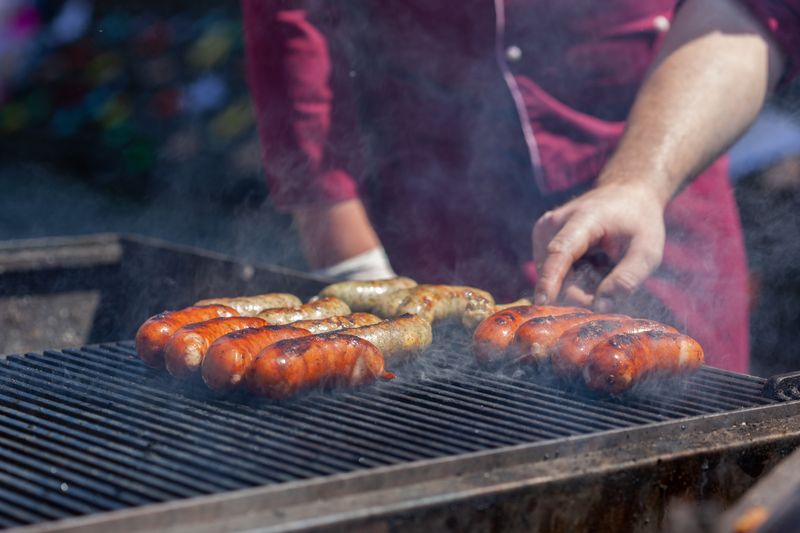 how long to cook brats on grill in 2026
