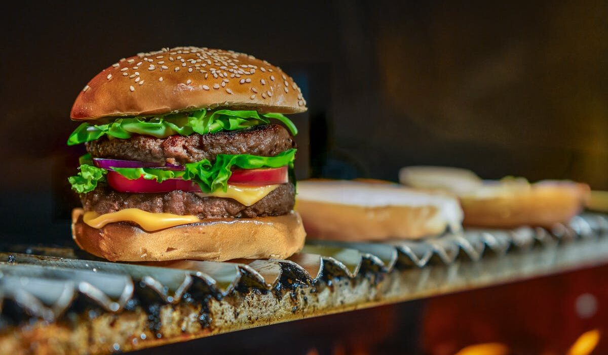 how long to cook burgers on grill