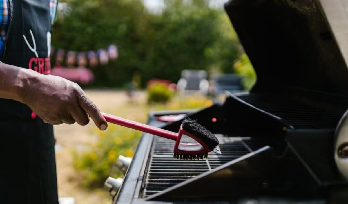 how to clean a blackstone grill for a long-lasting cooking surface