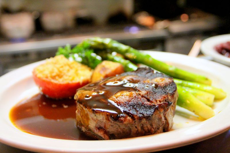 how to cook filet mignon on the grill