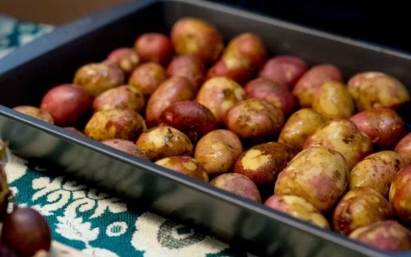 How long to cook potatoes on grill in foil is easier to judge with similar-sized potato pieces