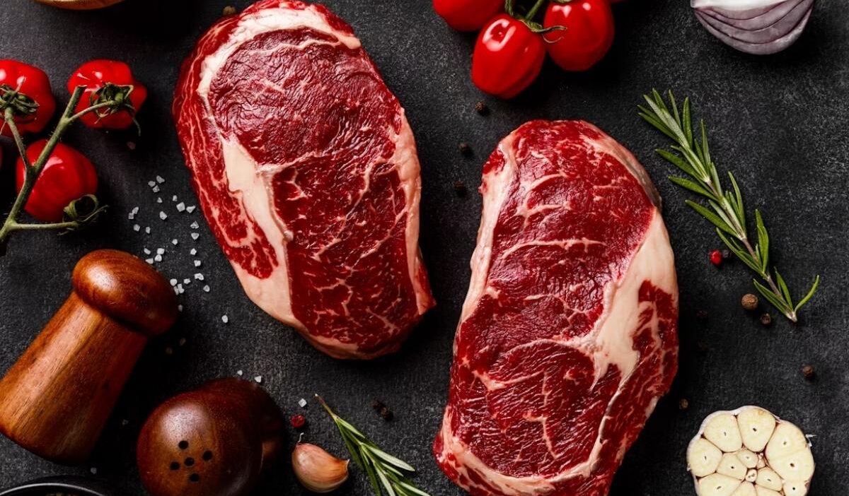 How long to cook ribeye on grill for a juicy steak with perfect doneness