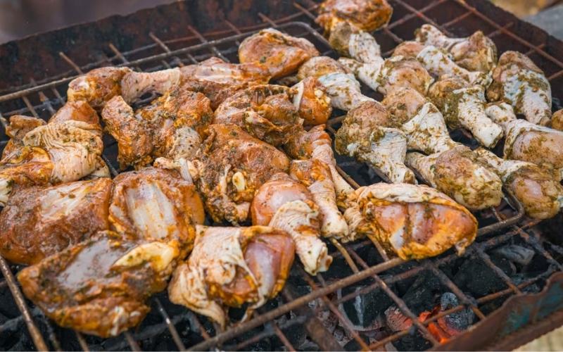 How long to grill bone in chicken thighs using steady medium heat