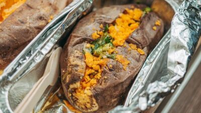 How long to grill potatoes in foil for tender centers and crispy skins with perfect timing