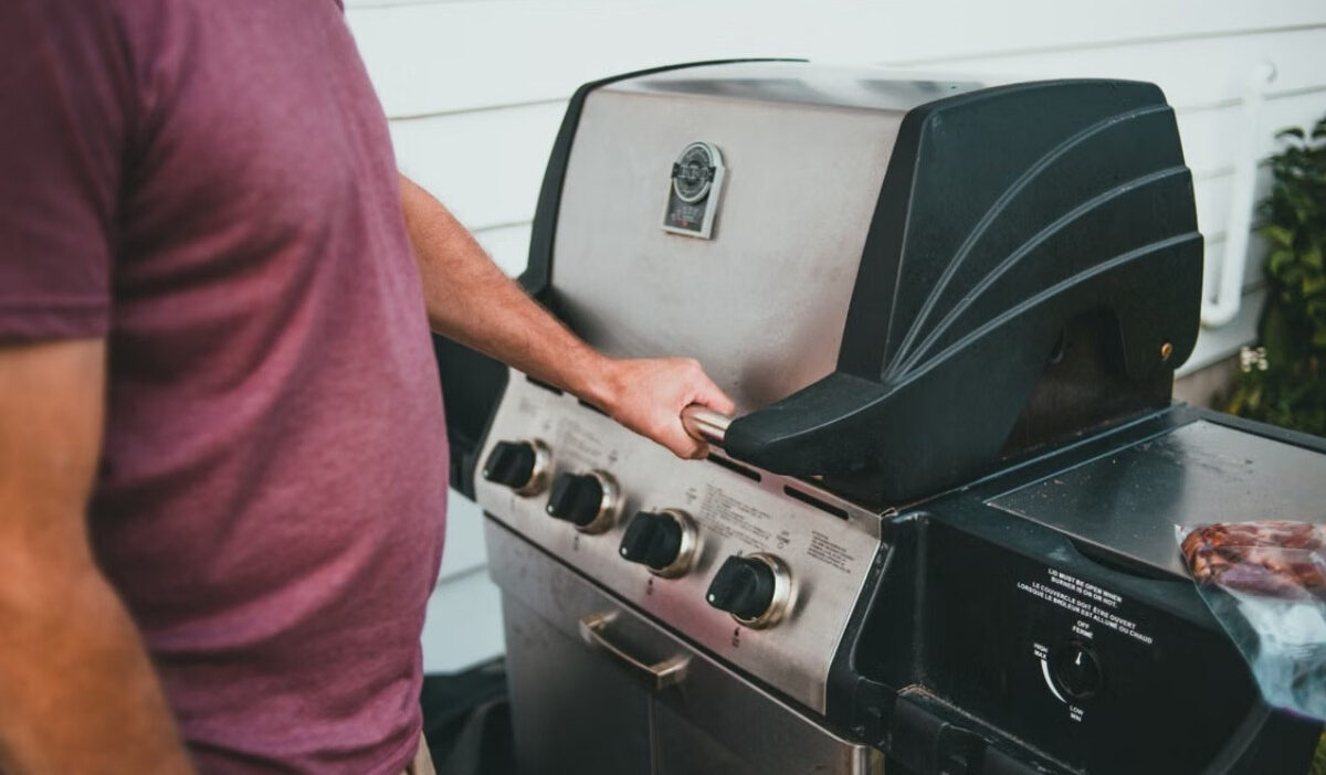How to clean a gas grill inside and out for better grilling performance