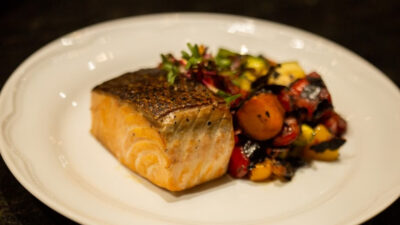 How to cook salmon on the grill with skin for crispy skin
