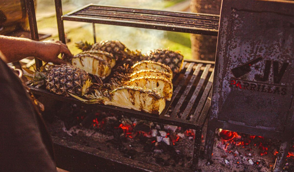 how-to-grill-pineapple