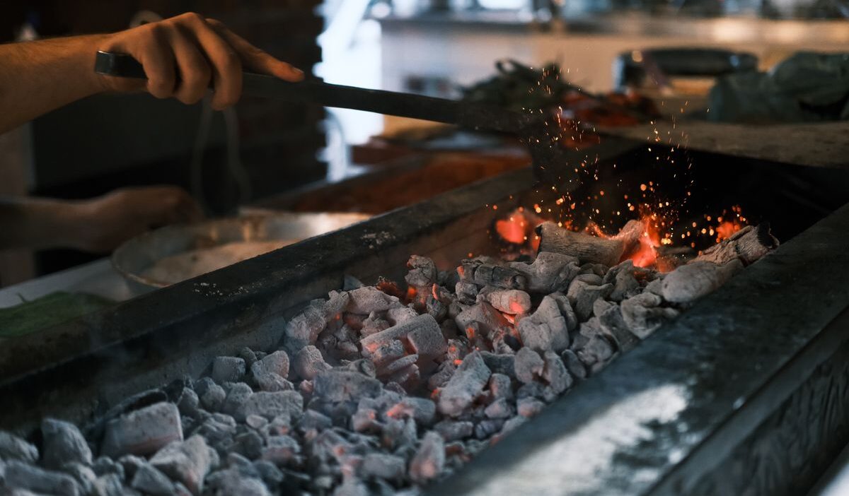 how-to-start-a-charcoal-grill