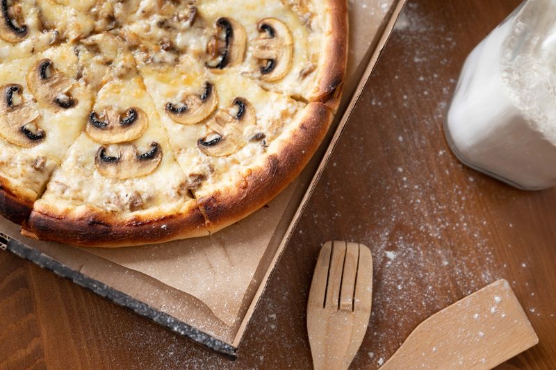 how-long-does-pizza-last-in-the-fridge-for-different-parts