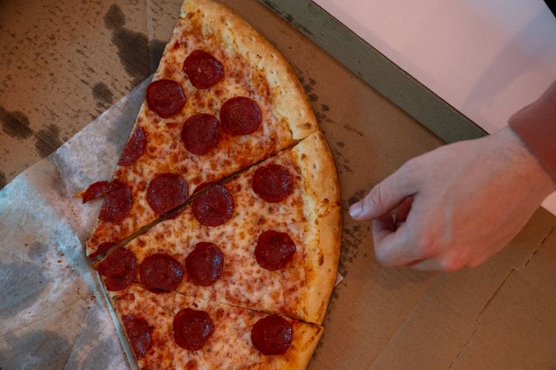 when-to-throw-leftover-pizza-away