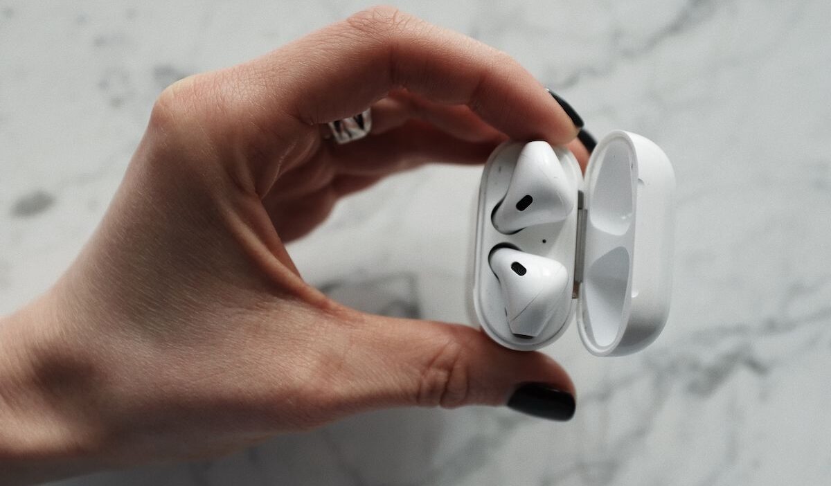 how-long-do-airpods-last