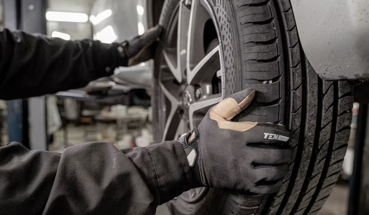 how long do car tires last with tire lifespan and replacement signs