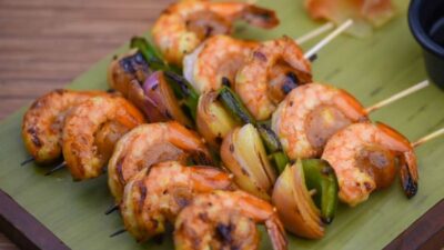 How long to grill shrimp on skewers for tender, juicy results