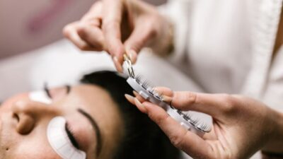 How long do lash extensions last and when to get a refill