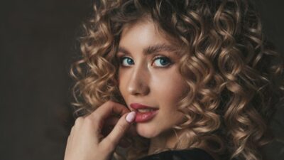 How long does a perm last: timeline, care, and touch-ups.