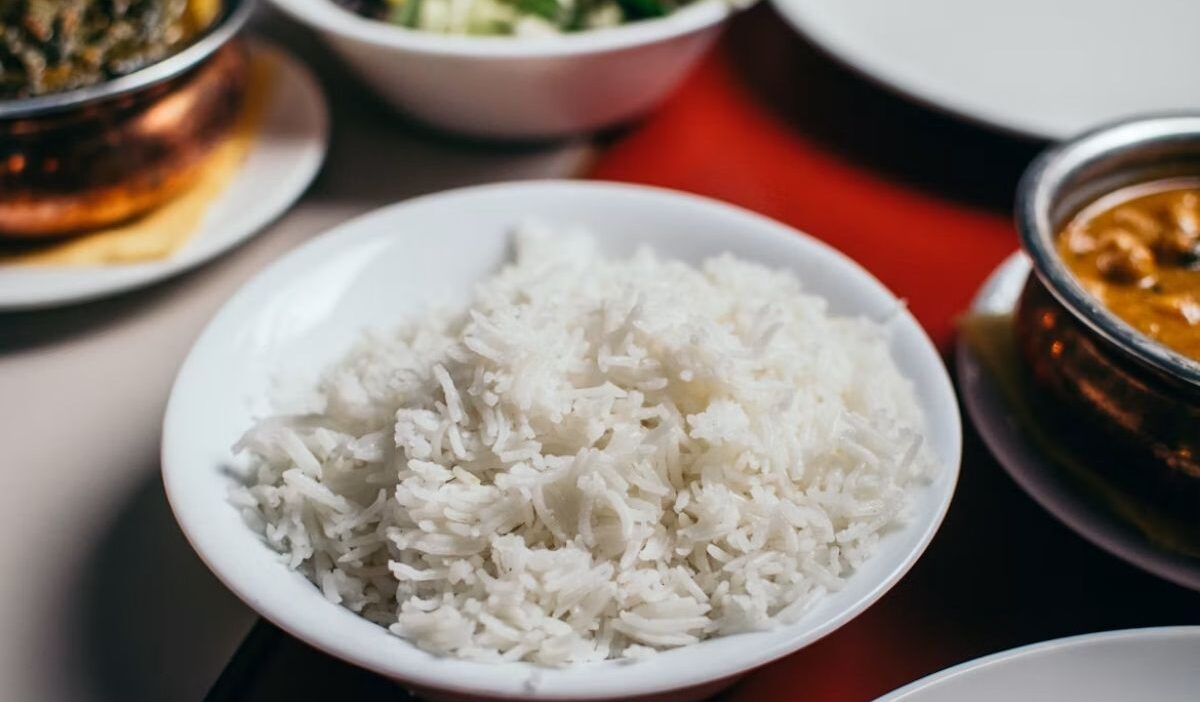 how long does cooked rice last in the fridge with proper storage