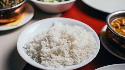 how long does cooked rice last in the fridge with proper storage