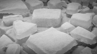How long does dry ice last? Lifespan, storage, and safety for common uses